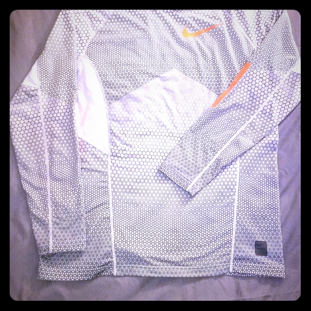 Nike sprots under armour